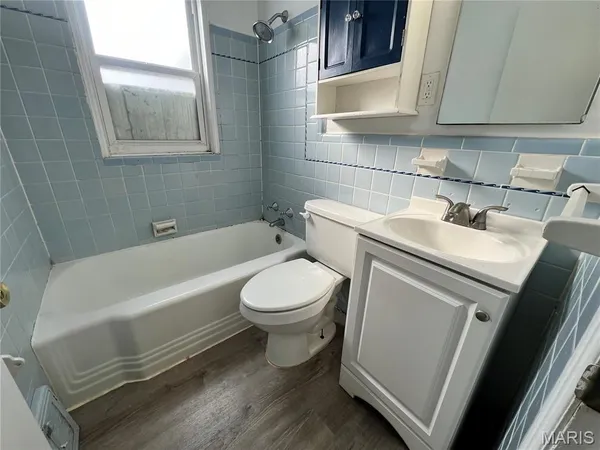 $1,290 | 1030 Addison Drive, St. Louis, MO 63137