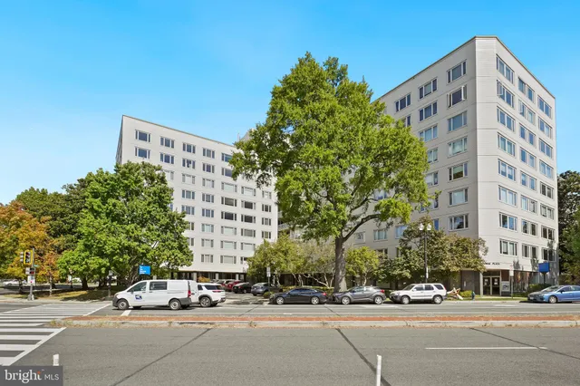 $570,000 | 2475 Virginia Avenue Northwest, Unit 921, Washington, DC 20037