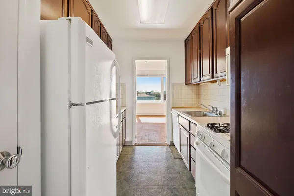 $525,000 | 2475 Virginia Avenue Northwest, Unit 921, Washington, DC 20037