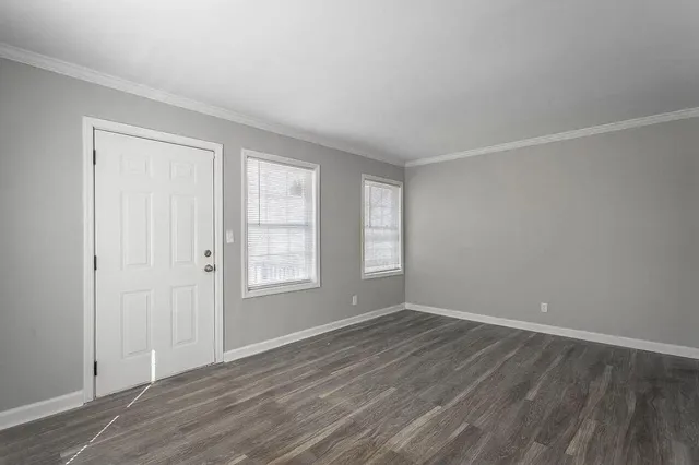 $1,400 | 2310 North Chamberlain Avenue, Chattanooga, TN 37406