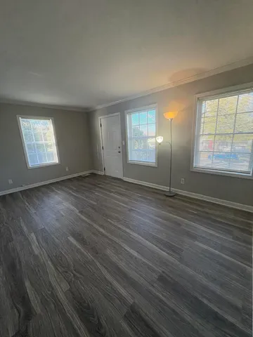 $1,400 | 2310 North Chamberlain Avenue, Chattanooga, TN 37406