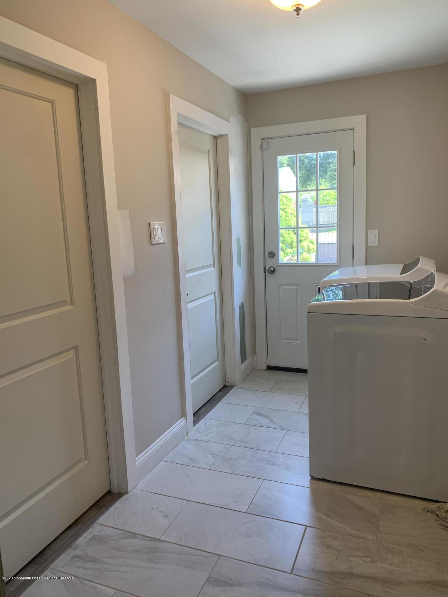 406 Stillwells Corner Road Freehold, NJ 07728 - Photo 11 of 28 771266D7-14D8-4726-B748-CC586A359087