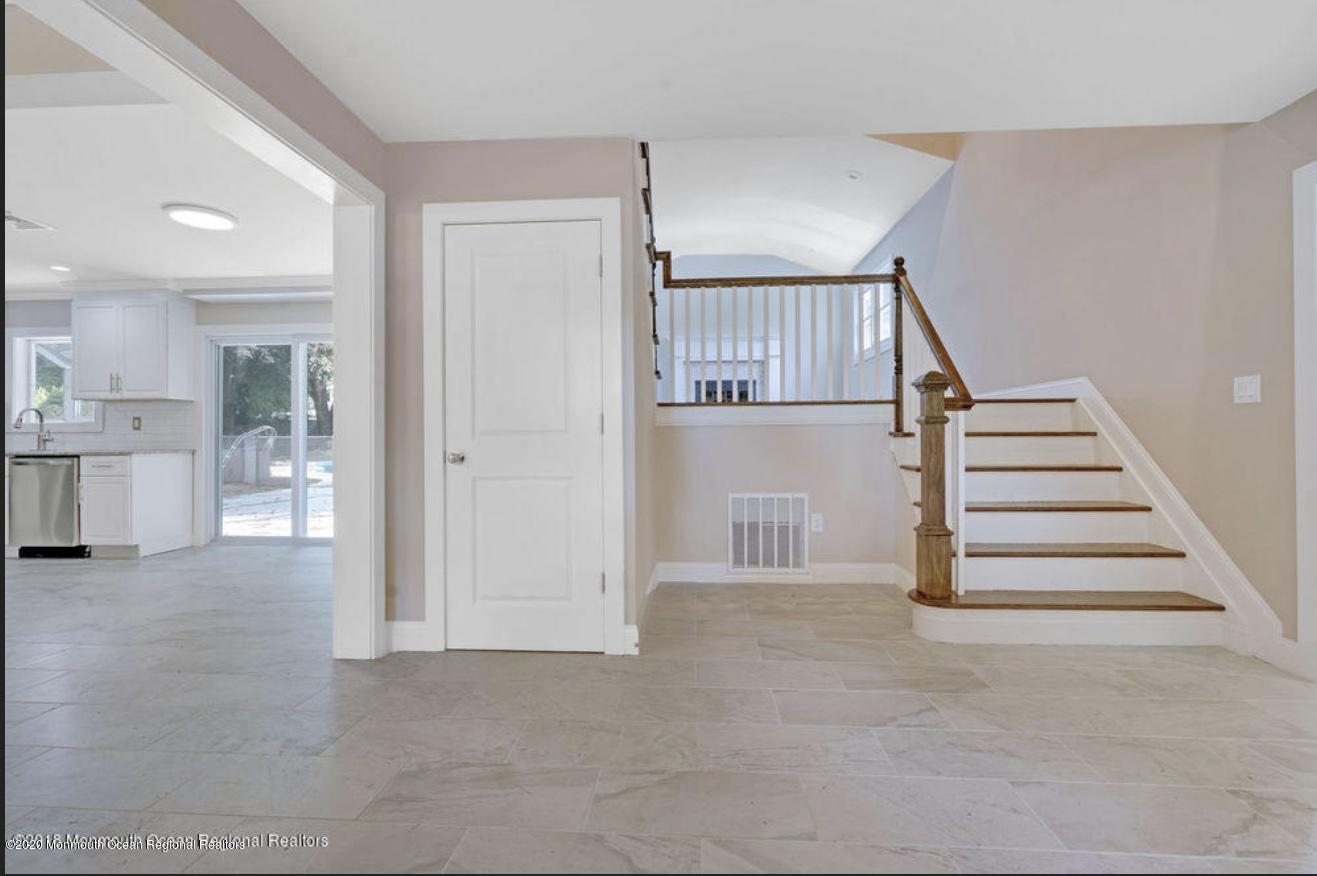 406 Stillwells Corner Road Freehold, NJ 07728 - Photo 3 of 28 6B23114C-14E2-4B5B-8D8B-5922CC44A7DD