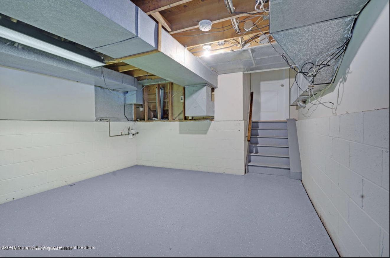 406 Stillwells Corner Road Freehold, NJ 07728 - Photo 28 of 28 9E89A750-1E54-4D0D-8774-642EA6590490