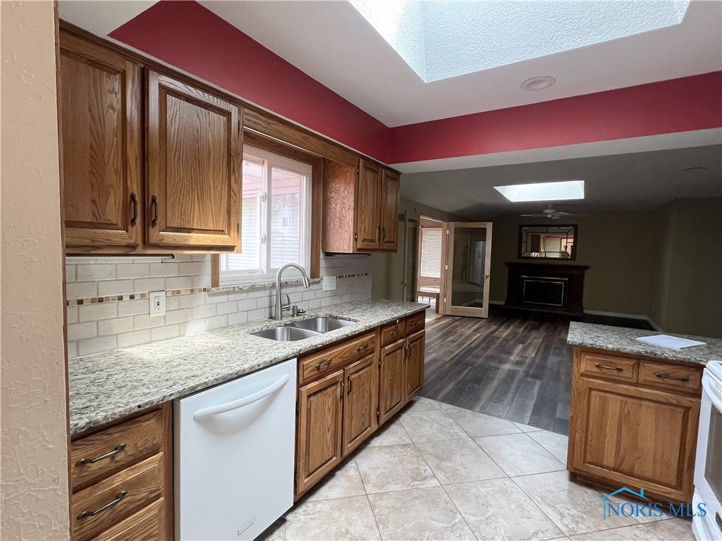 4042 Briarcrest Road Toledo, OH 43623 - Photo 7 of 44 Gallery Image 7