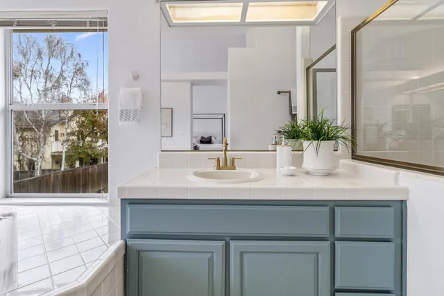 $1,050,000 | 17669 River Run Road, Salinas, CA 93908