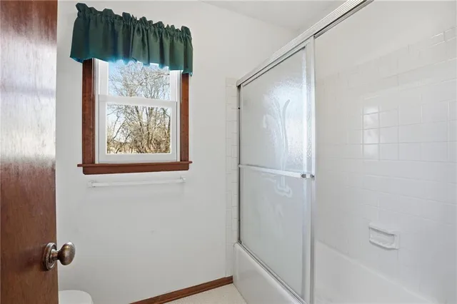 $365,000 | 12824 West 82nd Street, Lenexa, KS 66215