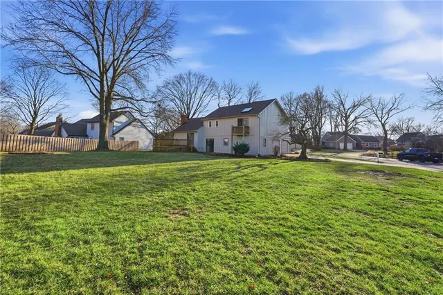 $365,000 | 12824 West 82nd Street, Lenexa, KS 66215