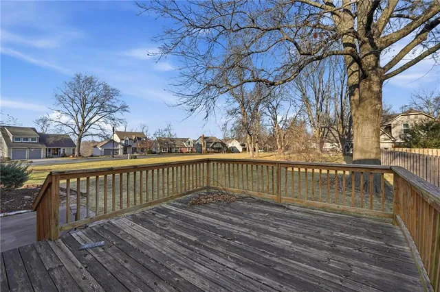 $365,000 | 12824 West 82nd Street, Lenexa, KS 66215