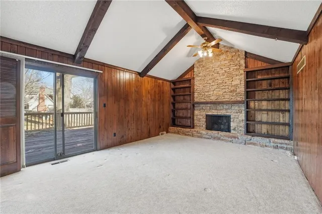 $365,000 | 12824 West 82nd Street, Lenexa, KS 66215