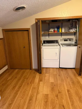 $159,900 | 924 South Gould Street, Redwood Falls, MN 56283