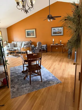 $159,900 | 924 South Gould Street, Redwood Falls, MN 56283