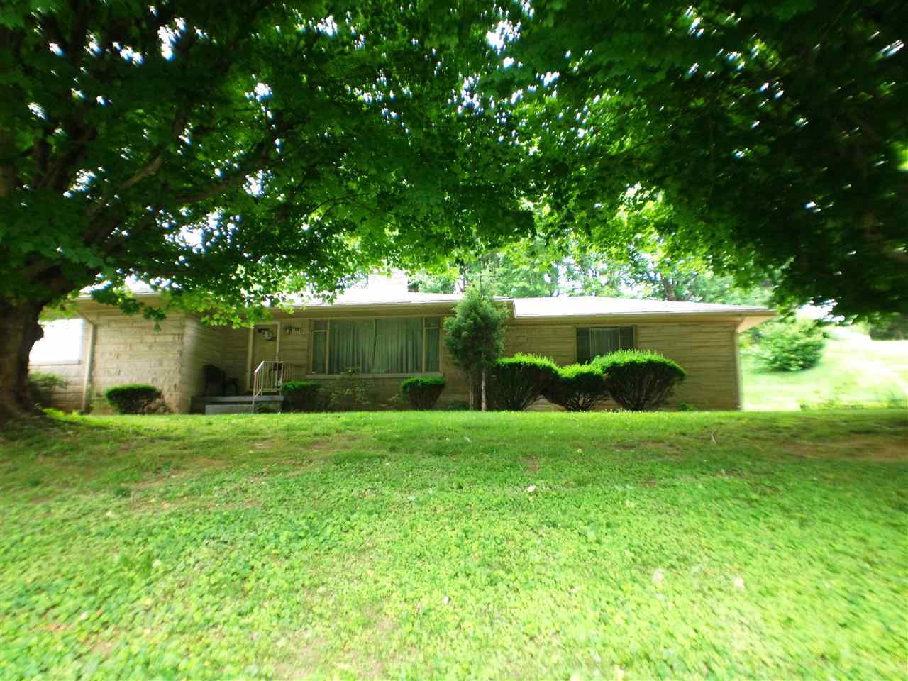 1301 South Red Bank Road Evansville, IN 47712 - Photo 1 of 35 Gallery Image 1