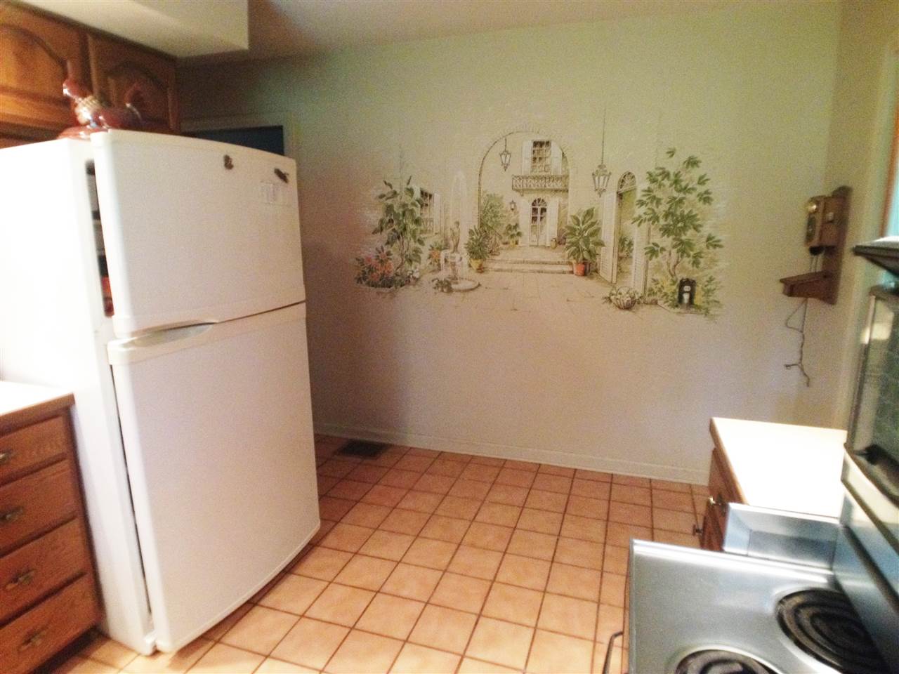 1301 South Red Bank Road Evansville, IN 47712 - Photo 13 of 35 Gallery Image 13