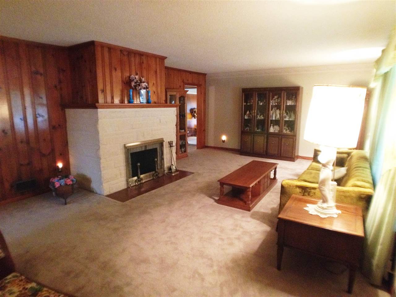 1301 South Red Bank Road Evansville, IN 47712 - Photo 3 of 35 Gallery Image 3