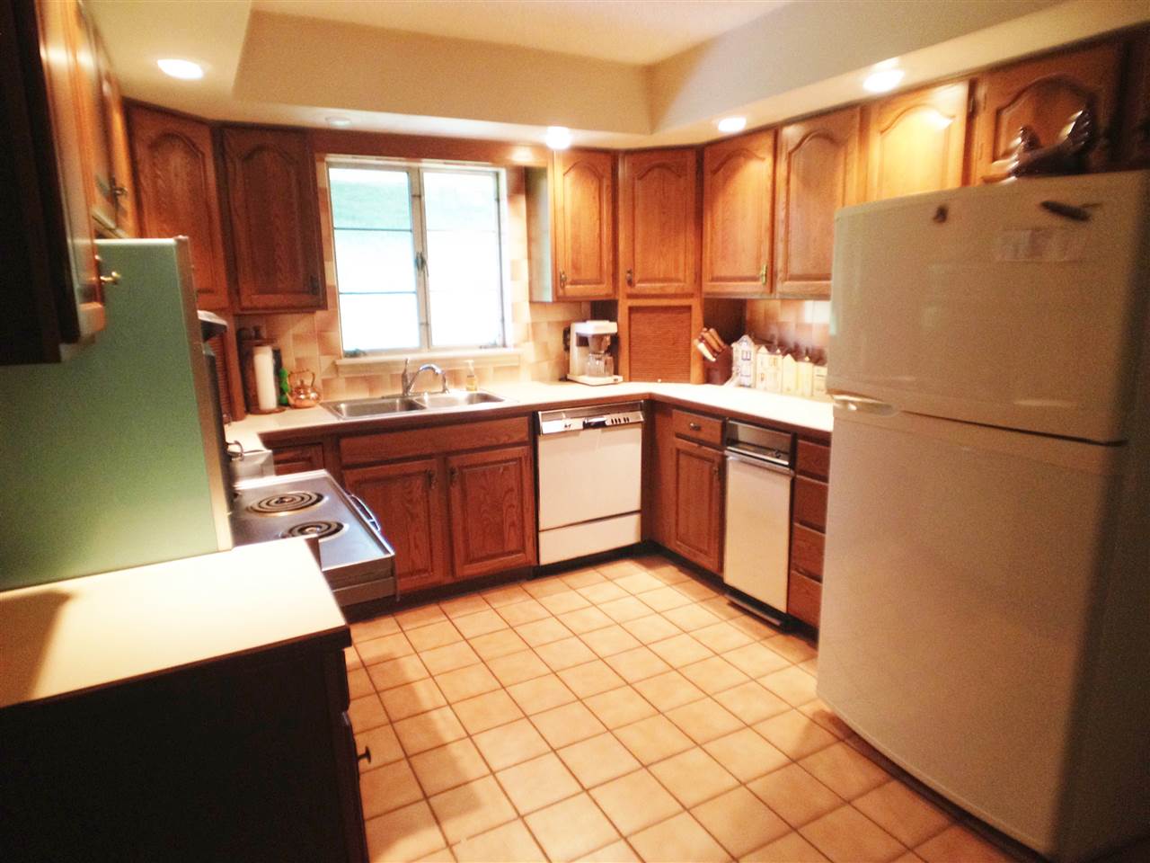 1301 South Red Bank Road Evansville, IN 47712 - Photo 10 of 35 Gallery Image 10