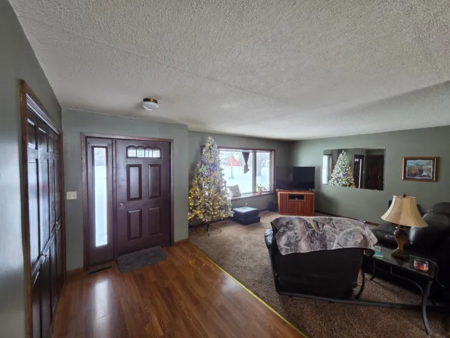 $279,900 | 306 South Burr Oak Street, Rushford, MN 55971