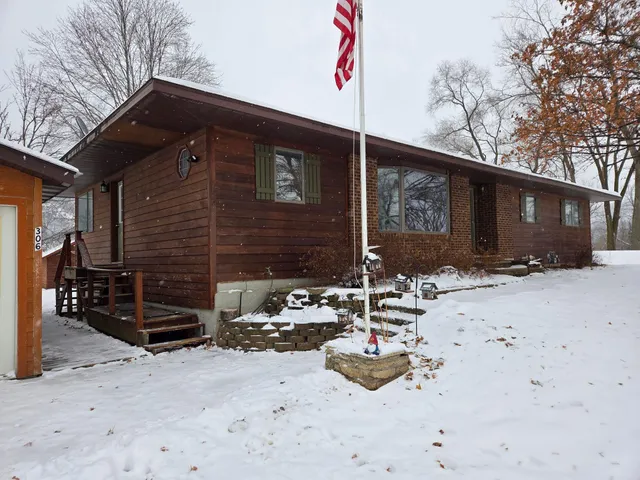 $279,900 | 306 South Burr Oak Street, Rushford, MN 55971