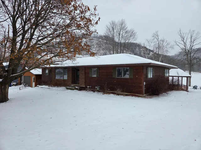 $279,900 | 306 South Burr Oak Street, Rushford, MN 55971