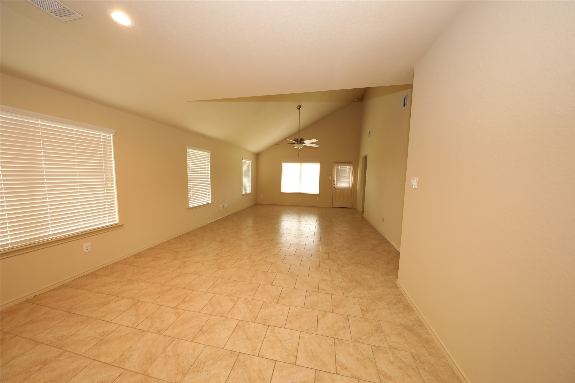 23210 Royal Tiger Road Spring, TX 77373 - Photo 7 of 18