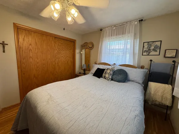 $275,000 | 906 Willow Street, Marshall, MN 56258