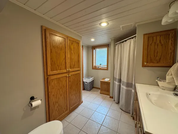 $275,000 | 906 Willow Street, Marshall, MN 56258