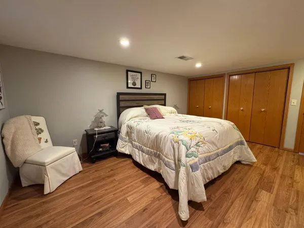 $275,000 | 906 Willow Street, Marshall, MN 56258