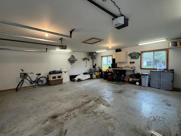 $275,000 | 906 Willow Street, Marshall, MN 56258