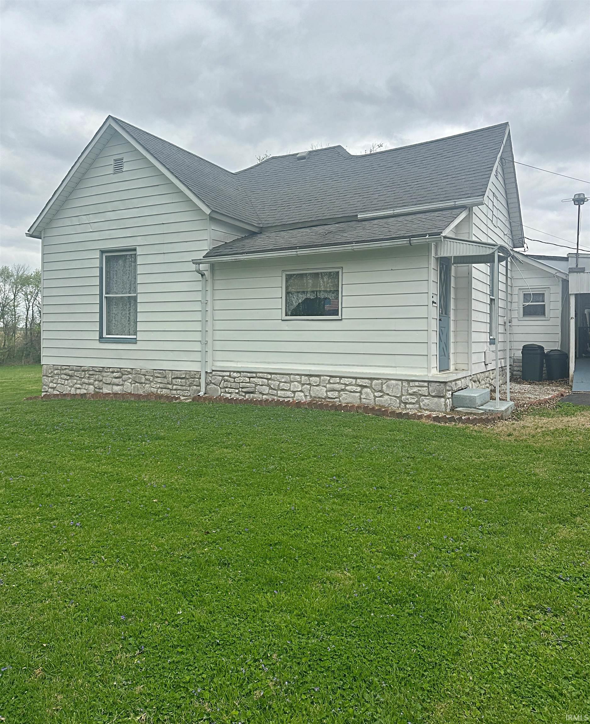 1018 West 1st Street Bicknell, IN 47512 - Photo 11 of 16