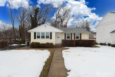 $475,000 | 255 Harding Boulevard, Matawan, NJ 07747