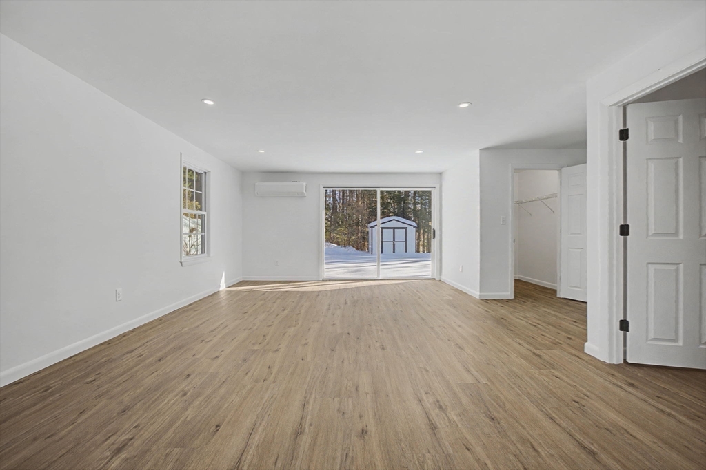 12 Davis Road Merrimack, NH 03054 - Photo 16 of 31