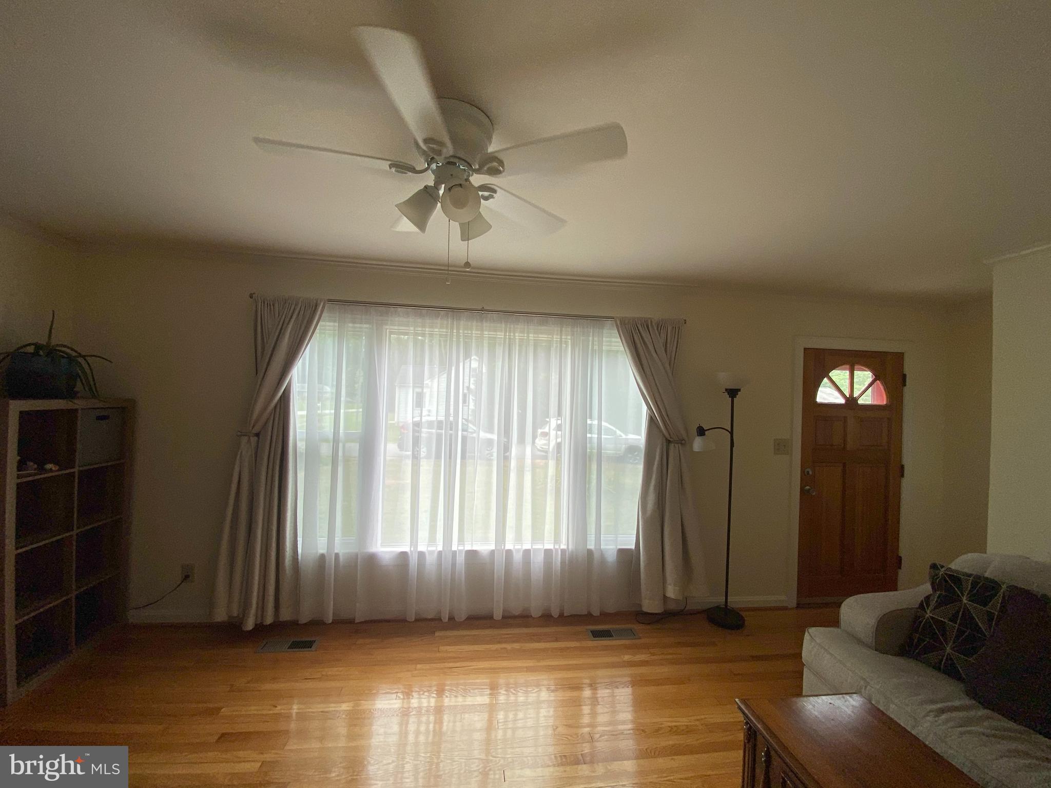 16437 Forrest Road King George, VA 22485 - Photo 17 of 62 Living Room