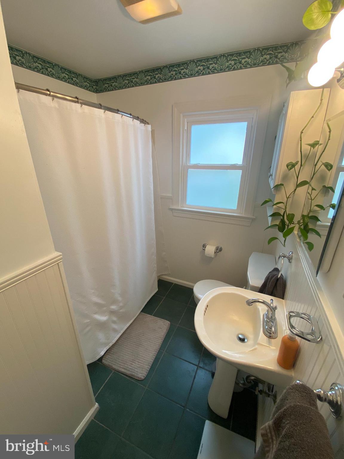 16437 Forrest Road King George, VA 22485 - Photo 44 of 62 Bathroom