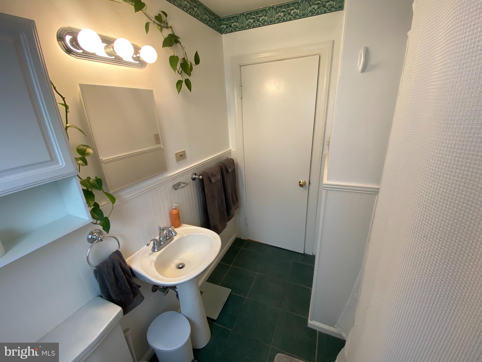 16437 Forrest Road King George, VA 22485 - Photo 46 of 62 Bathroom