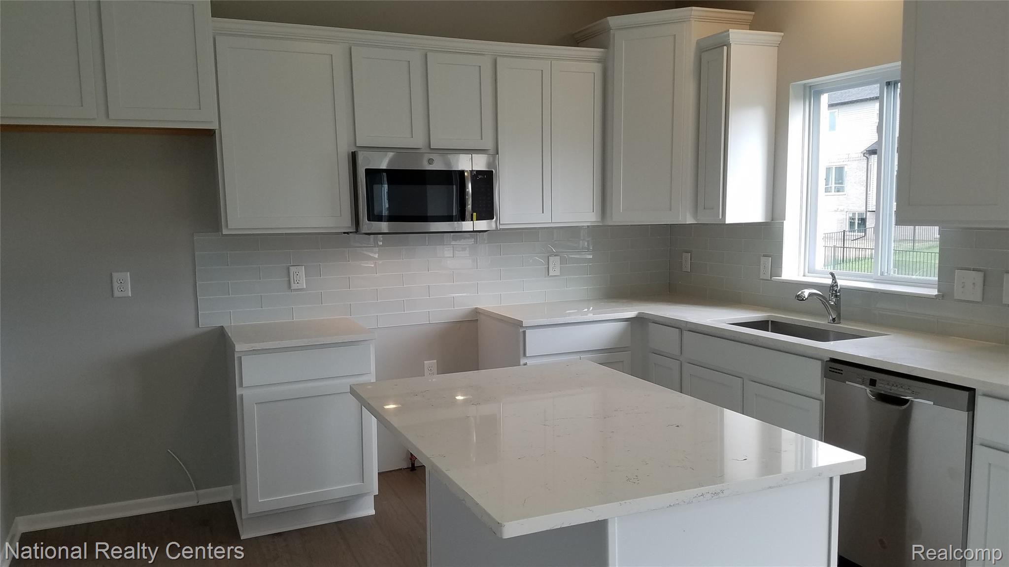 4032 Chase Ridge Lane Howell, MI 48843 - Photo 11 of 36 20190831_172001.jpg