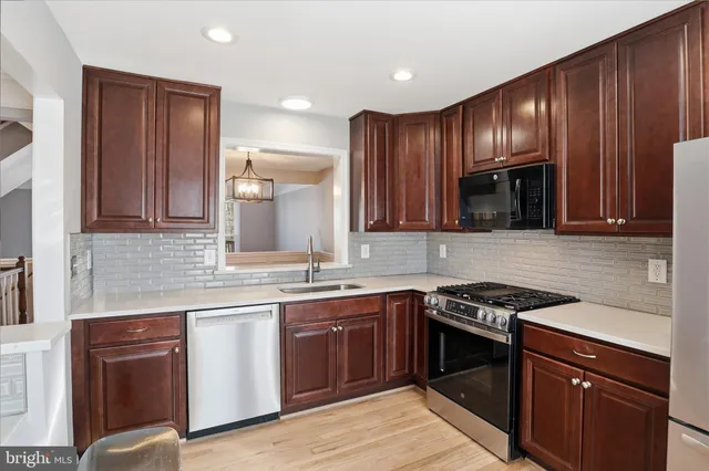 $3,000 | 43861 Laburnum Square, Ashburn, VA 20147