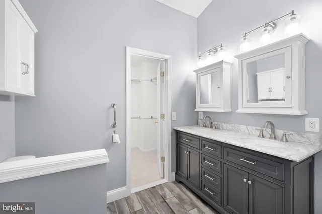 $3,000 | 43861 Laburnum Square, Ashburn, VA 20147