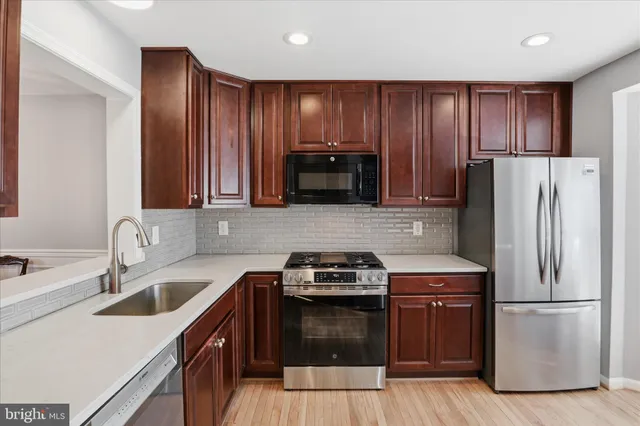 $3,000 | 43861 Laburnum Square, Ashburn, VA 20147