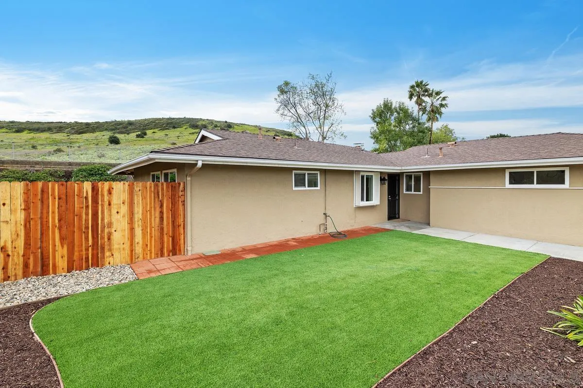 12545 Buckskin Trail Poway, CA 92064 - Photo 6 of 39