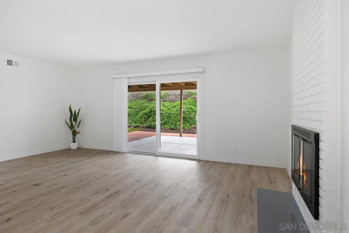 12545 Buckskin Trail Poway, CA 92064 - Photo 9 of 39