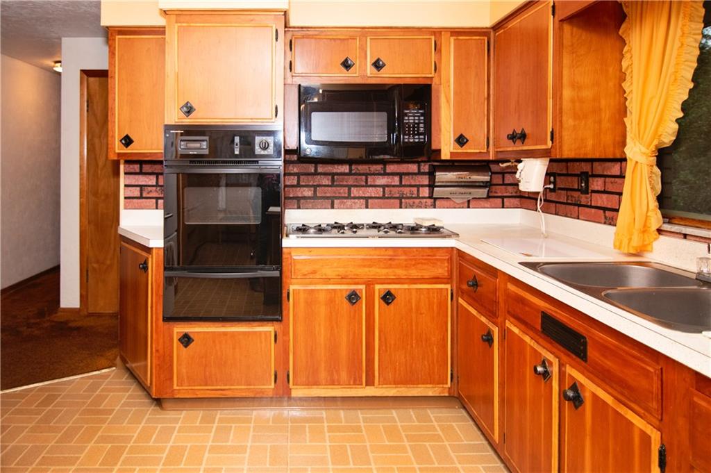 373 Pine Hollow Road Trafford, PA 15085 - Photo 6 of 25 Gallery Image 6