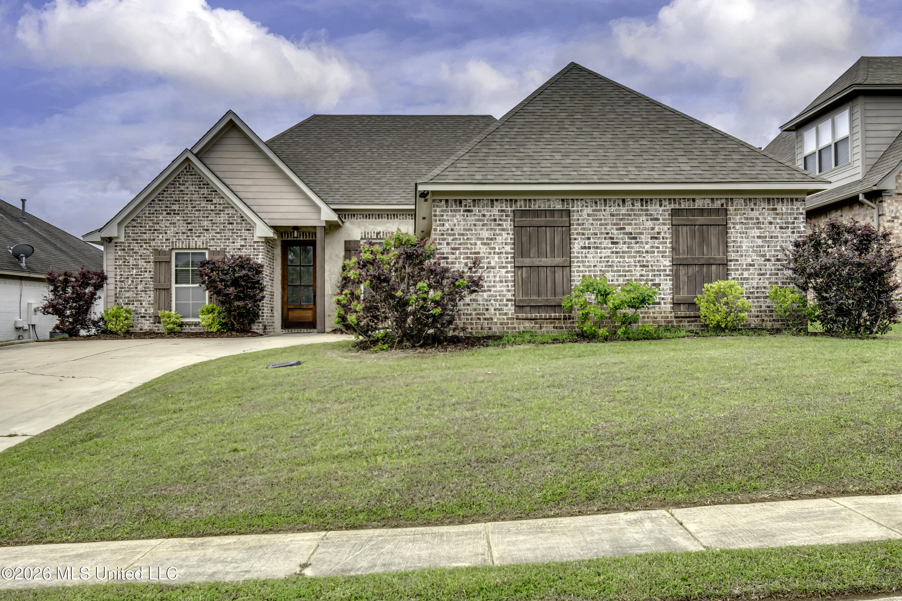 130 Grace Drive Flowood, MS 39232 - Photo 2 of 48 130 Grace Dr--6