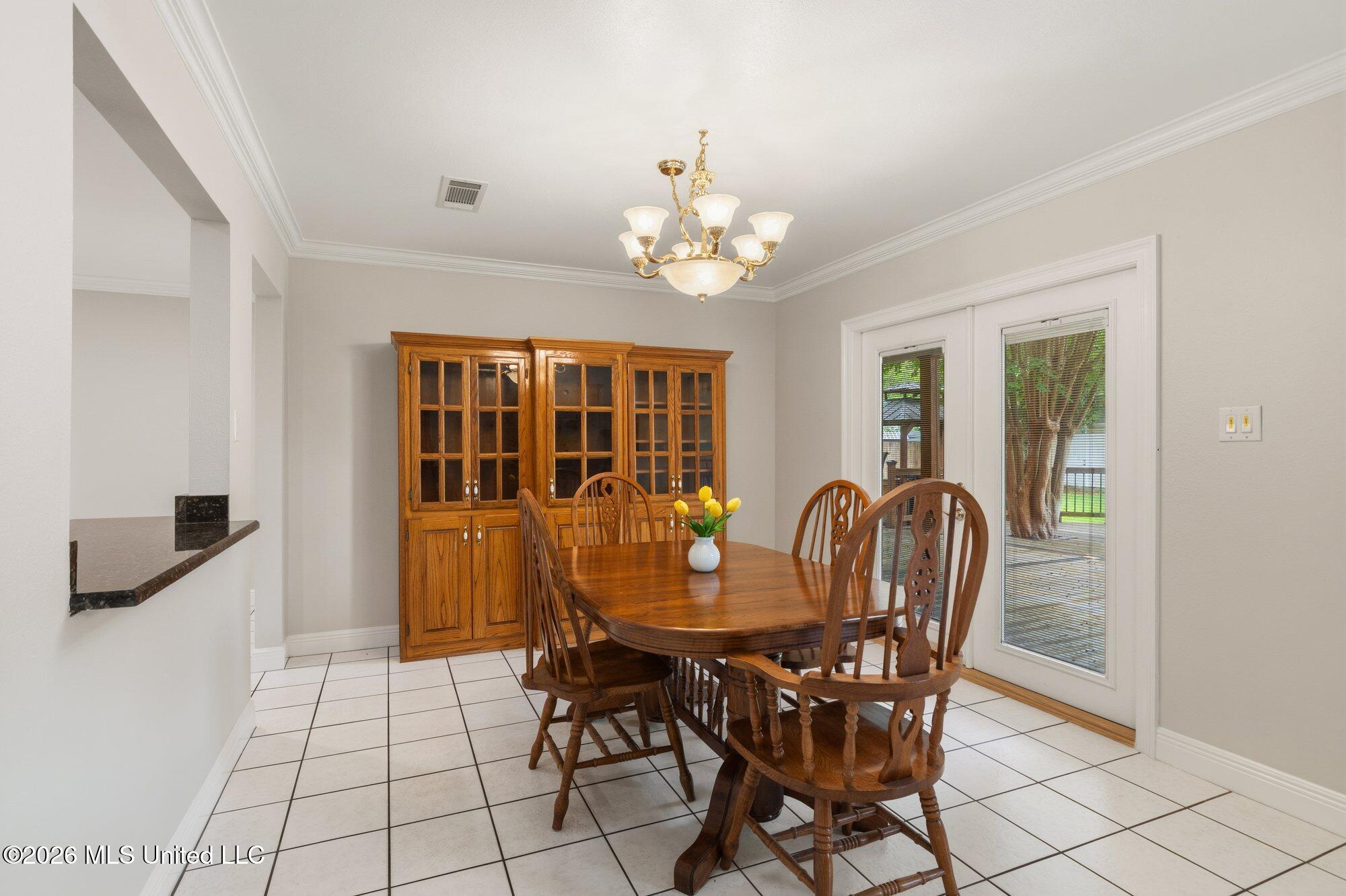 18029 Commission Road Long Beach, MS 39560 - Photo 5 of 34 Dining room
