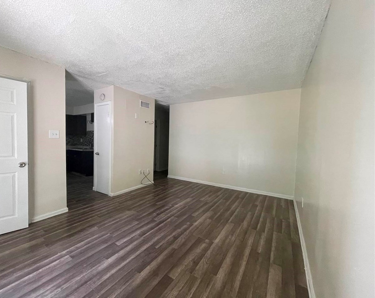 752 Hazelwood Road Memphis, TN 38109 - Photo 4 of 13 Gallery Image 4