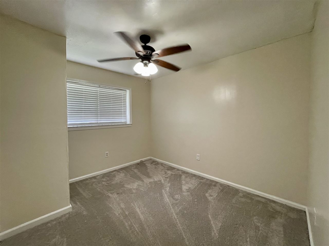 752 Hazelwood Road Memphis, TN 38109 - Photo 9 of 13 Gallery Image 9