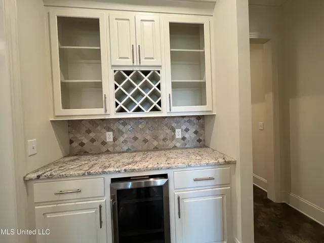 $370,000 | 731 Glenwild Drive, Canton, MS 39046