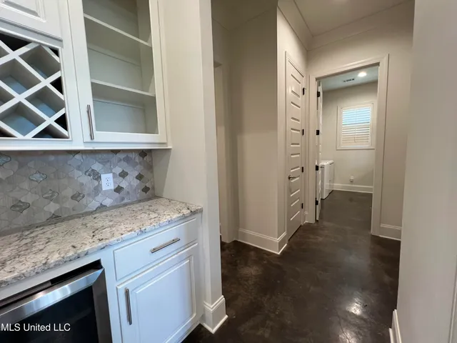 $370,000 | 731 Glenwild Drive, Canton, MS 39046