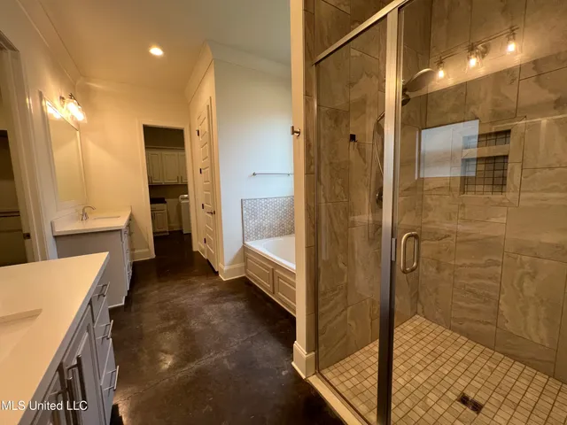 $370,000 | 731 Glenwild Drive, Canton, MS 39046