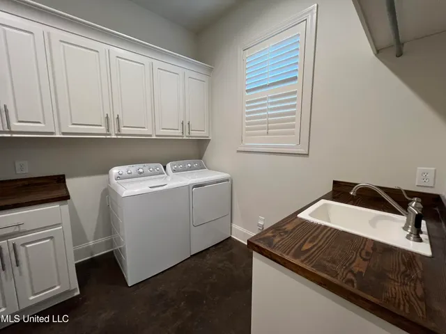 $370,000 | 731 Glenwild Drive, Canton, MS 39046