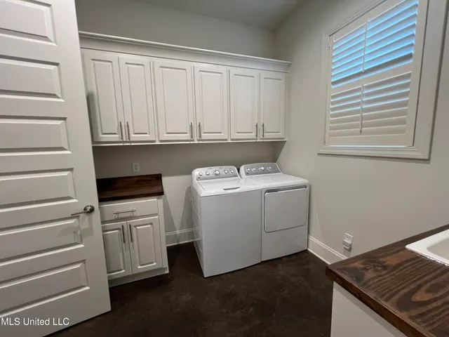 $370,000 | 731 Glenwild Drive, Canton, MS 39046